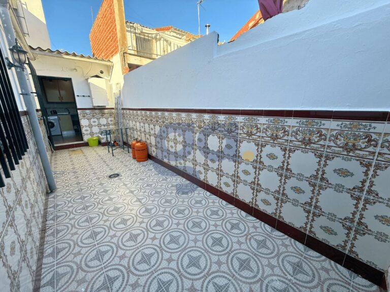 casa-en-venta-en-chucena_480