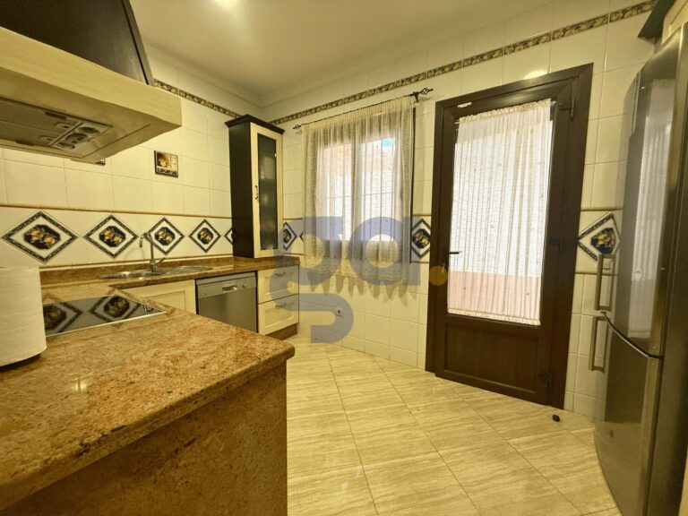 gran-casa-en-venta-en-villarrasa_grupo-afinca-inmobiliaria-huelva_426