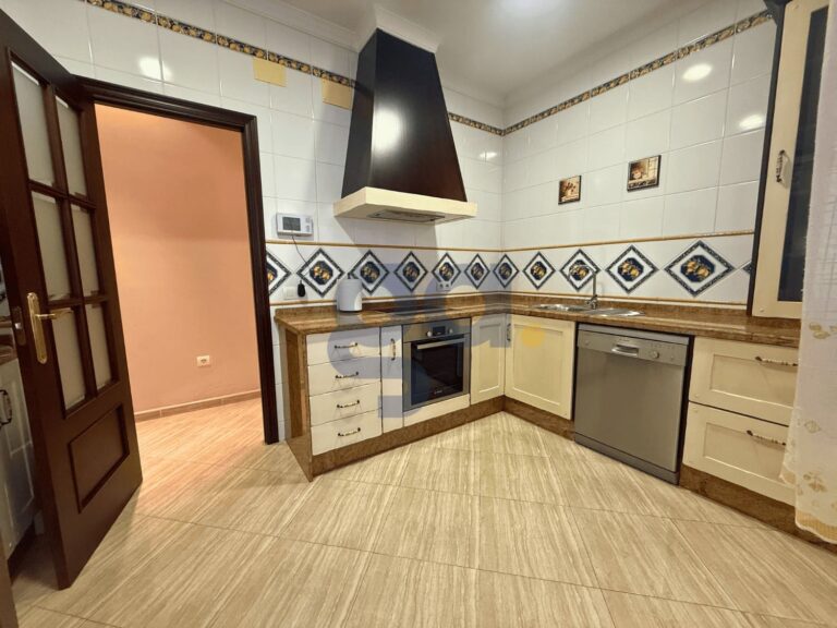 gran-casa-en-venta-en-villarrasa_grupo-afinca-inmobiliaria-huelva_427