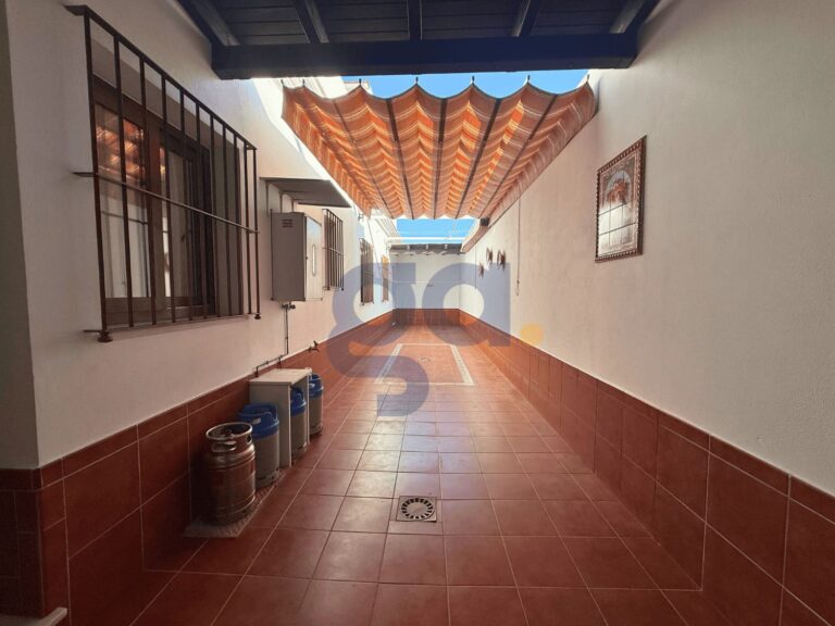 gran-casa-en-venta-en-villarrasa_grupo-afinca-inmobiliaria-huelva_429