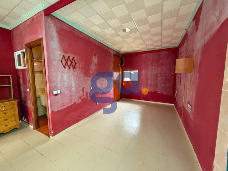 solar-con-apartamento-en-venta-en-la-palma-del-condado_03
