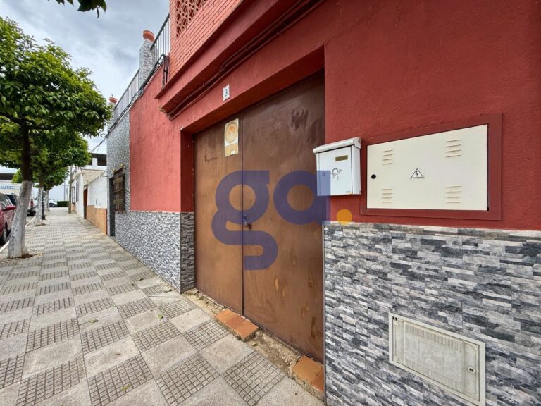 solar-con-apartamento-en-venta-en-la-palma-del-condado_05