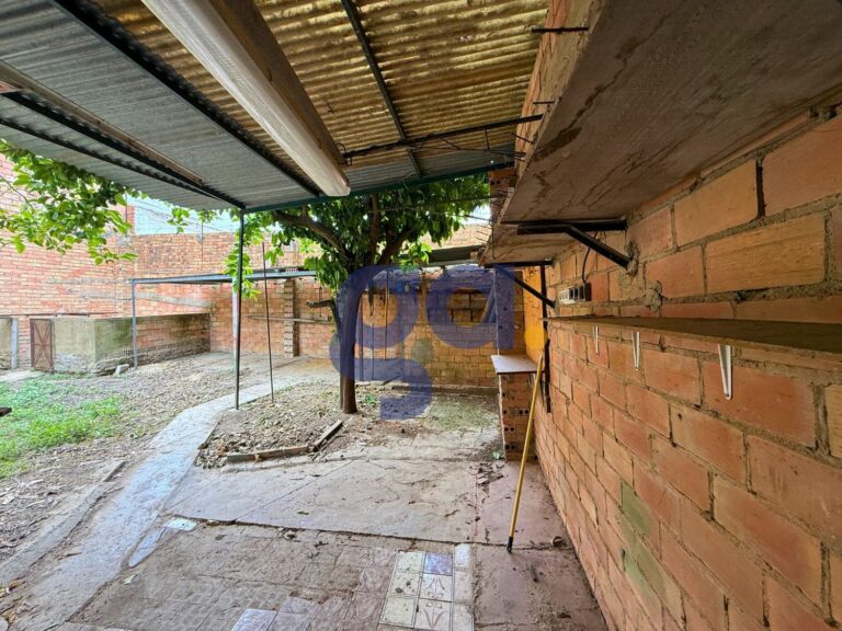 solar-con-apartamento-en-venta-en-la-palma-del-condado_08