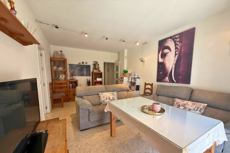 Piso en venta en La Palma del Condado con ascensor, garaje y trastero.